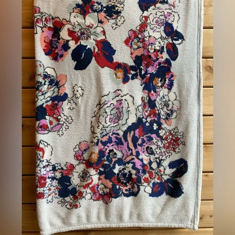 Vera Bradley Bold Floral Throw Blanket